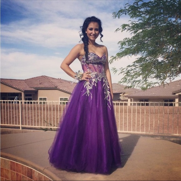 Dresses & Skirts - Purple ball gown/ prom dress